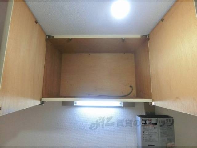 キッチン　キッチン上部収納