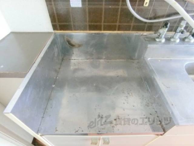 キッチン　コンロ置場