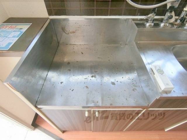 キッチン　コンロ置き場