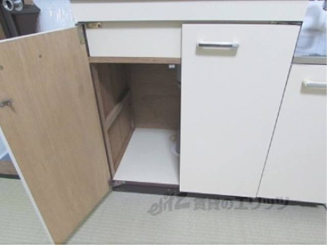 キッチン　キッチン下部収納