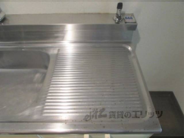 キッチン　コンロ置き場