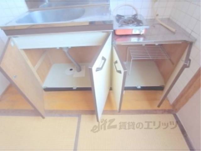キッチン下部収納
