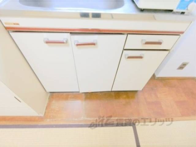 収納 キッチン下部収納