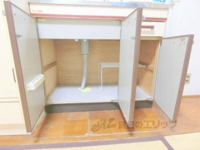 収納 キッチン下部収納