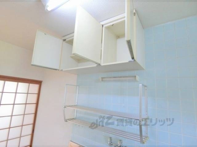 キッチン　キッチン上部収納