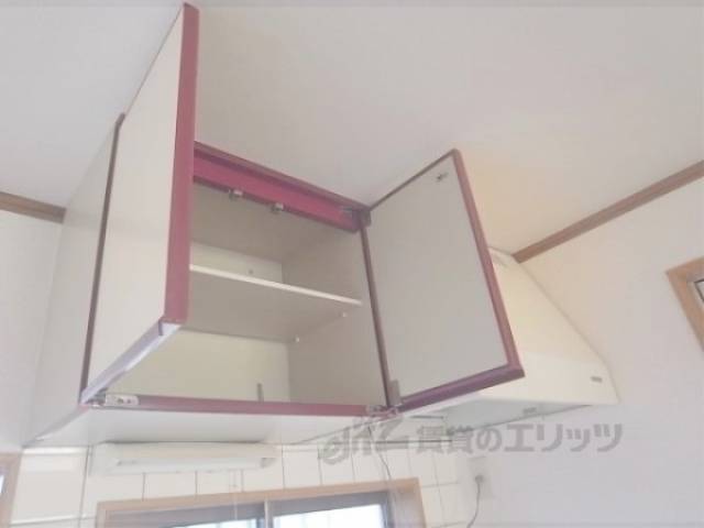 キッチン　上部収納