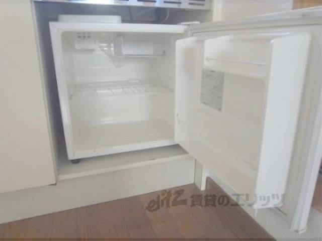 キッチン　ミニ冷蔵庫