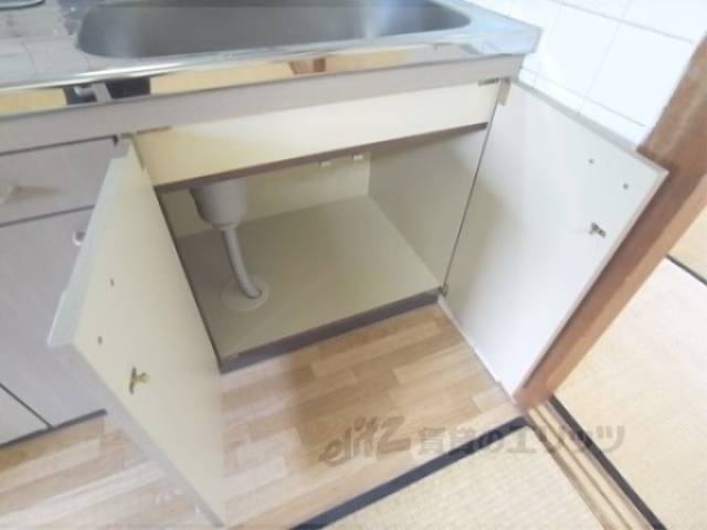 キッチン　下部収納