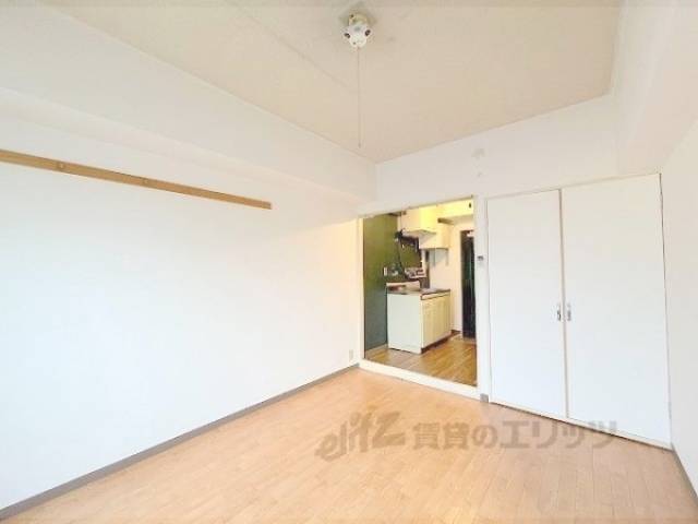 キッチン　上部収納