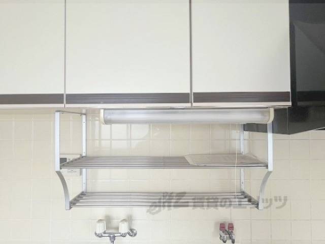 キッチン　上部収納