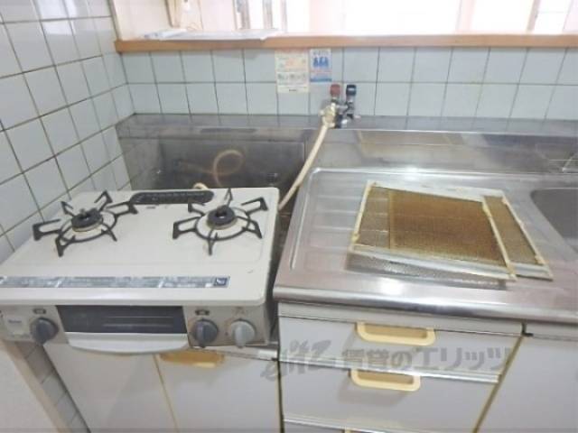 キッチン　コンロ