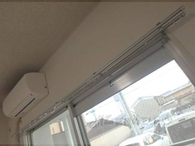 カーテンレール