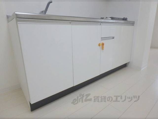 キッチン　下部収納