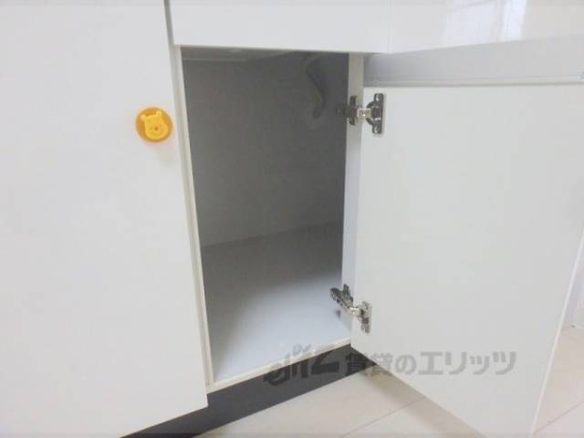 キッチン　下部収納