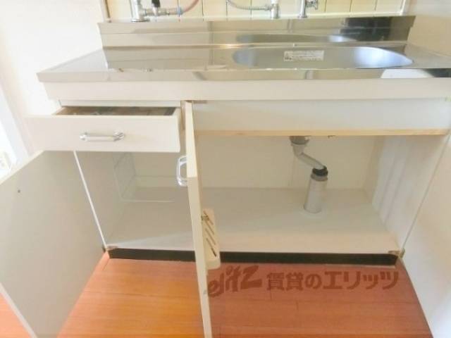 キッチン　下部収納