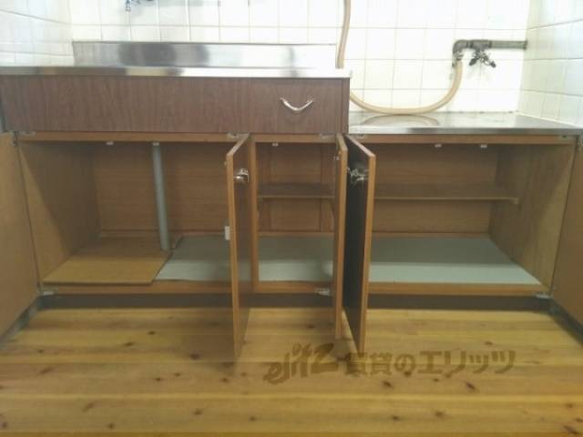 キッチン　下部収納