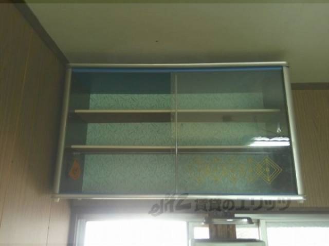 キッチン　上部収納