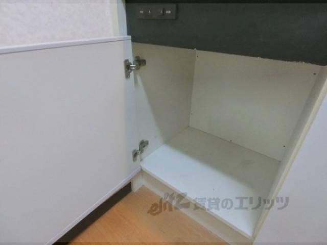キッチン　下部収納