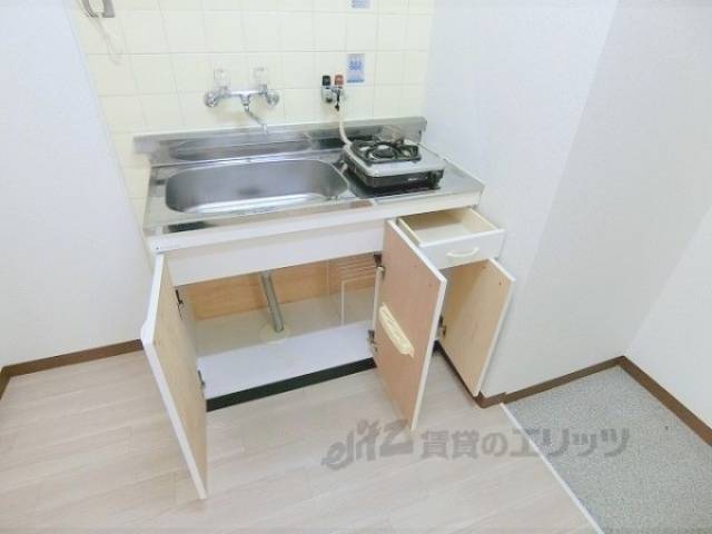 キッチン　キッチン下部収納