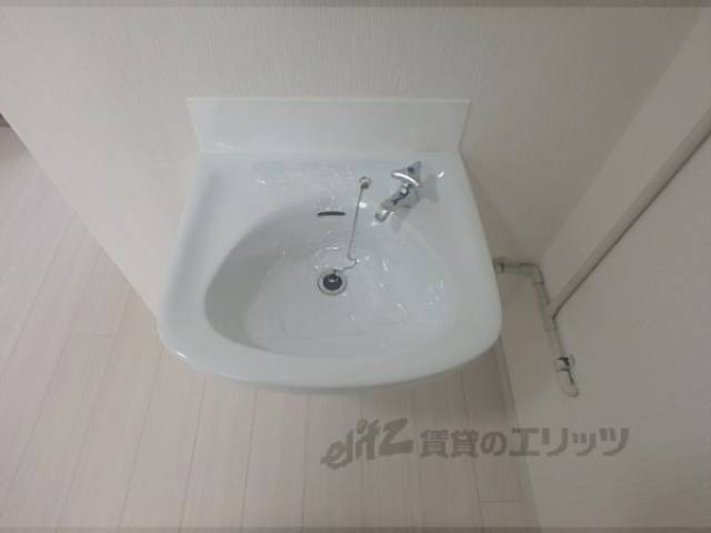 洗面所　二口コンロ設置可能。