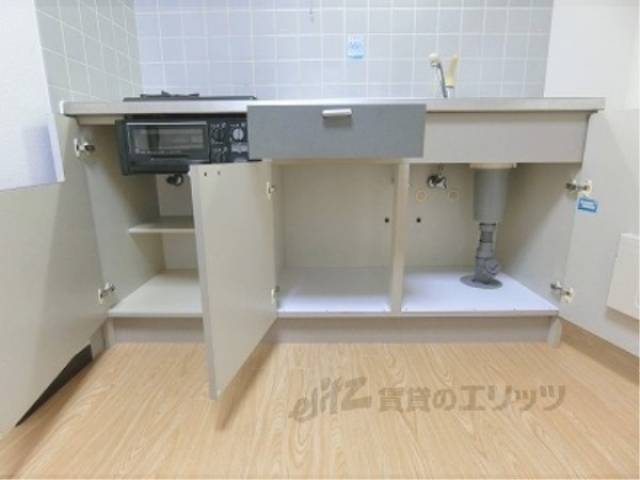 キッチン　キッチン下部収納