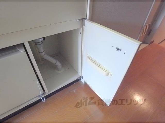 キッチン　下部収納