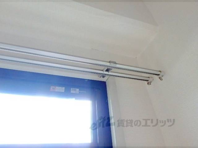 カーテンレール