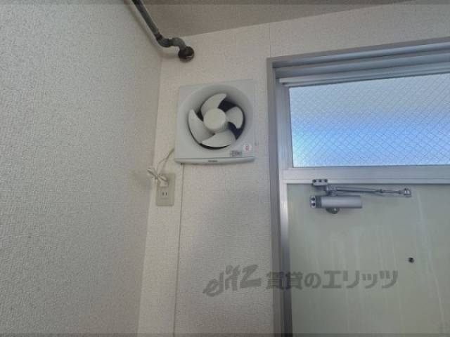 キッチン　換気扇