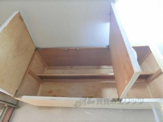 キッチン　上部収納