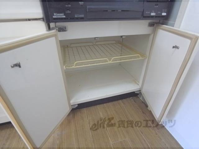 キッチン　下部収納