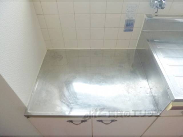 キッチン　２口コンロ置けます・