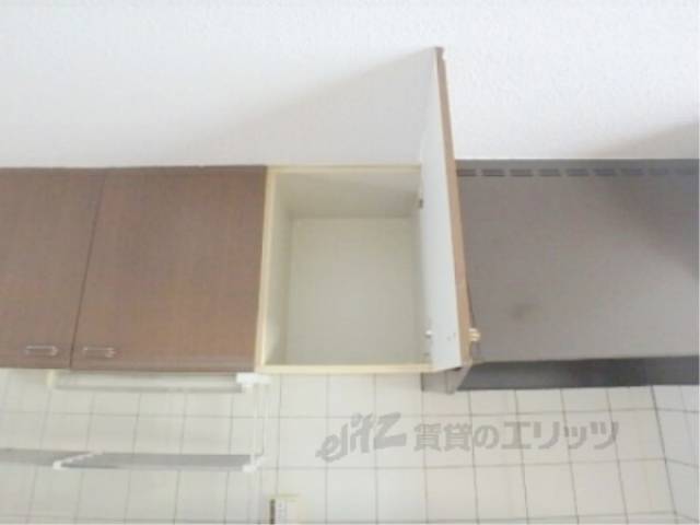 キッチン　収納上部