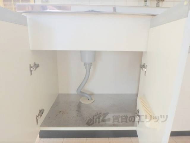 キッチン　下部収納