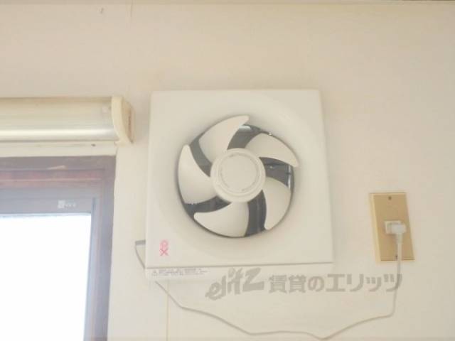 キッチン　換気扇