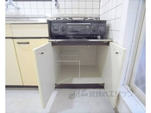 キッチン　下部収納　フライパンや鍋…何を収納しようかな