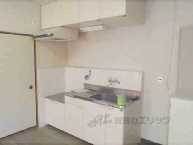 キッチン　広いキッチンです