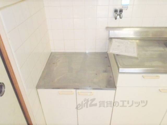 キッチン　２口コンロ持ち込んで下さい