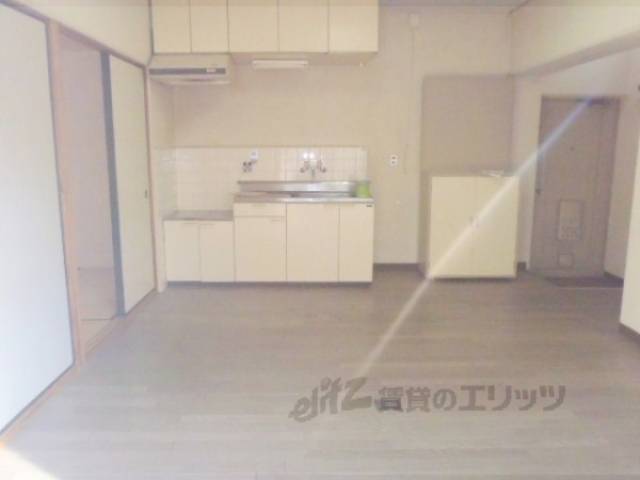 リビング　日差しが差し込みます