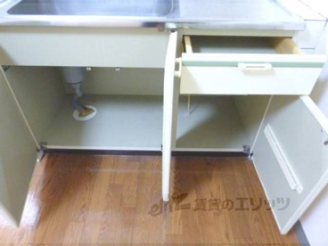 キッチン　・収納