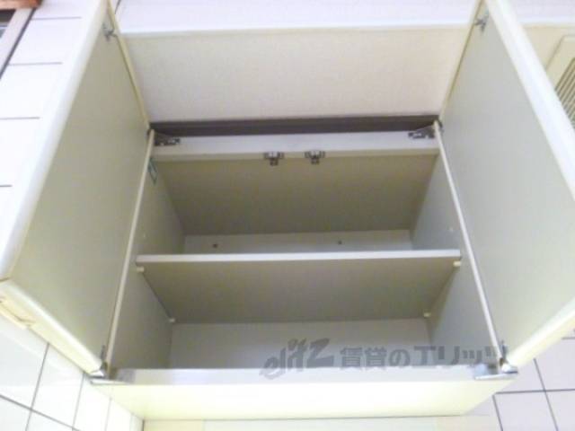 キッチン　・収納