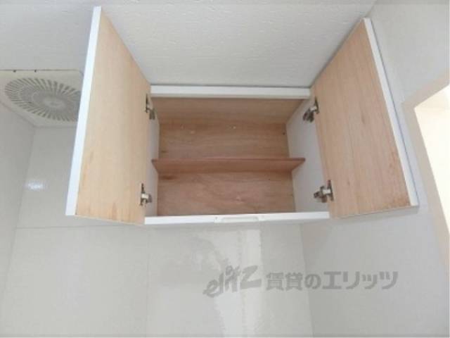 キッチン　キッチン上部収納