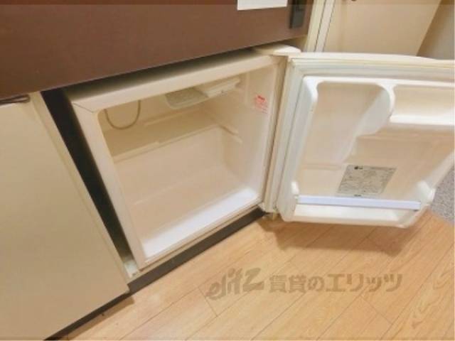 冷蔵庫置場　ミニ冷蔵庫