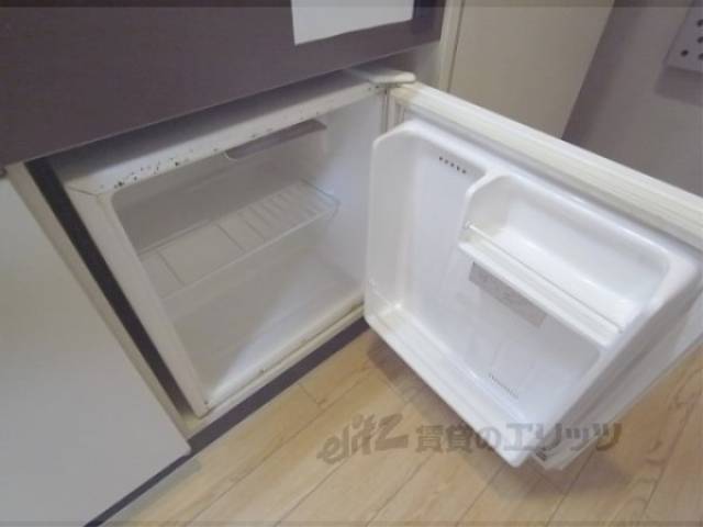 冷蔵庫置場　ミニ冷蔵庫