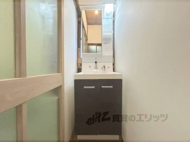 洗面所　独立洗面台