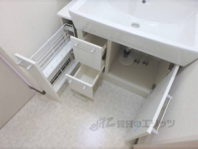 洗面所下部収納