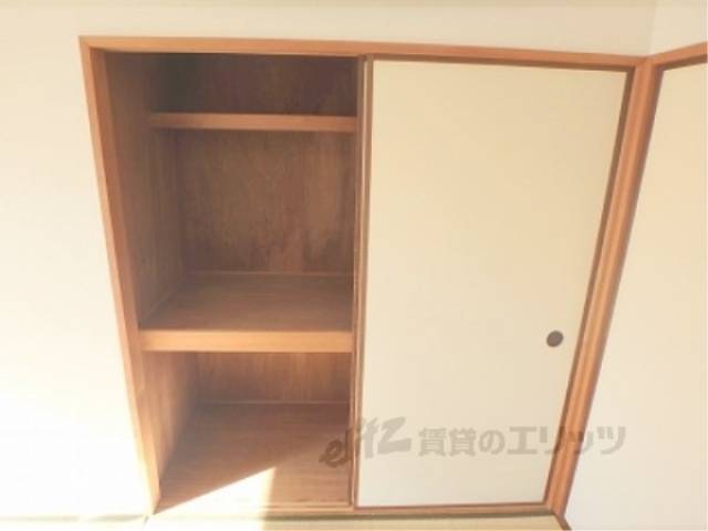 和室　収納