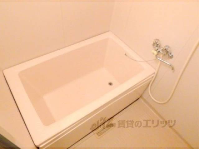 風呂　明るいお風呂です