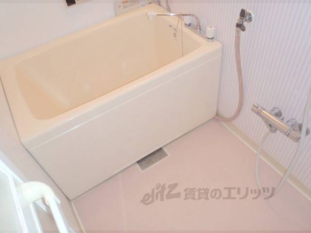 風呂　ゆったりと入れるお風呂です。