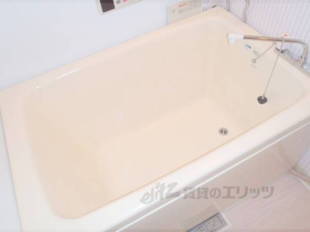 風呂　ゆったりと入れるお風呂です。