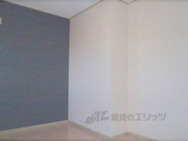 洋室　オシャレなクロスの洋室です。